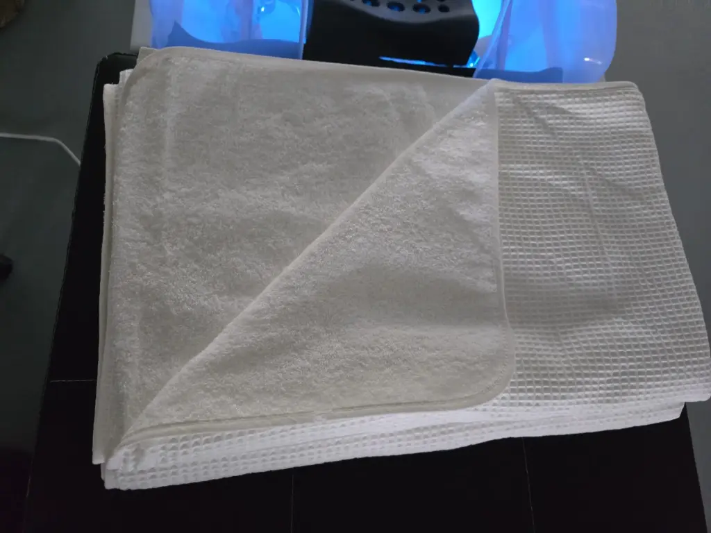 [9505325342916] Luxury Double-Sided Waffle/Terry Cloth Cover Blanket - Two in One Comfort